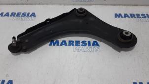Used Front lower wishbone, left Renault Megane III Grandtour (KZ) 1.5 dCi 110 Price € 25,00 Margin scheme offered by Maresia Parts