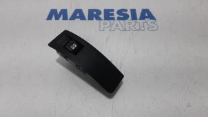 Gebrauchte Schalter Peugeot 207 SW (WE/WU) 1.6 HDi 16V Preis € 35,00 Margenregelung angeboten von Maresia Parts