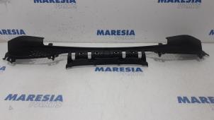 Used Grille Peugeot 208 I (CA/CC/CK/CL) 1.6 Vti 16V Price € 50,00 Margin scheme offered by Maresia Parts