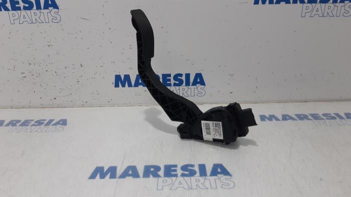 Begagnade Gaspedalsensor Peugeot 208 I (CA/CC/CK/CL) 1.6 Vti 16V Pris € 20,00 Marginaltabell erbjuds av Maresia Parts