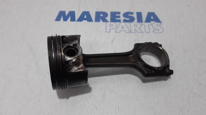 Piston Fiat 500 (312), 2007 0.9 TwinAir 85, Berline avec hayon arrière, Essence, 875cc, 63kW (86pk), FWD, 312A2000, 2010-07, 312AXG (Occasion)