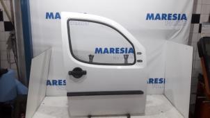 Używane Drzwi prawe wersja 2-drzwiowa Fiat Doblo Cargo (223) 1.3 JTD 16V Multijet Cena € 80,00 Procedura marży oferowane przez Maresia Parts