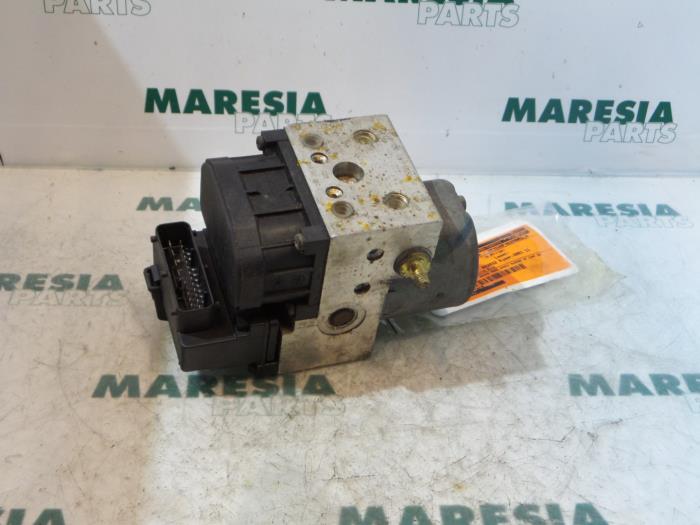Usagé Bloc ABS Citroen Xsara Picasso (CH) 1.6 Prix € 105,00 Règlement à la marge proposé par Maresia Parts