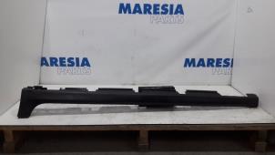 Used Side skirt, left Citroen C3 (SX/SW) 1.6 Blue HDi 75 16V Price € 105,00 Margin scheme offered by Maresia Parts