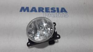 Used Fog light, front right Peugeot 208 I (CA/CC/CK/CL) 1.6 Blue HDi 75 Price € 25,00 Margin scheme offered by Maresia Parts