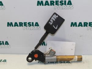 Gebrauchte Gurtsrammer links Peugeot 106 II 1.0 Preis € 25,00 Margenregelung angeboten von Maresia Parts