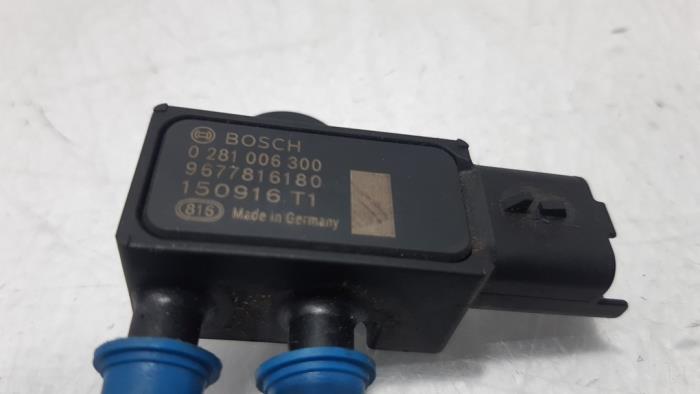 Particulate filter sensor from a Peugeot 208 I (CA/CC/CK/CL) 1.6 Blue HDi 75 2015