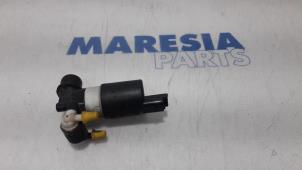 Used Windscreen washer pump Renault Megane III Berline (BZ) 1.5 dCi 90 Price € 10,00 Margin scheme offered by Maresia Parts
