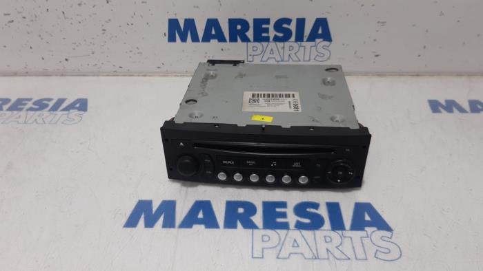 Używane Radio Citroen DS3 (SA) 1.6 e-HDi 16V 115 Cena € 49,99 Procedura marży oferowane przez Maresia Parts