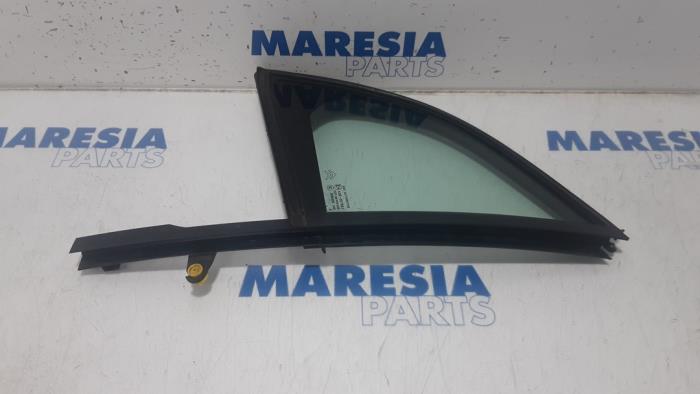 Usados Ventanilla triangular izquierda delante Citroen DS3 (SA) 1.6 e-HDi 16V 115 Precio € 40,00 Norma de margen ofrecido por Maresia Parts