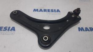 Usagé Bras de suspension bas avant gauche Citroen DS3 (SA) 1.6 e-HDi 16V 115 Prix € 30,00 Règlement à la marge proposé par Maresia Parts