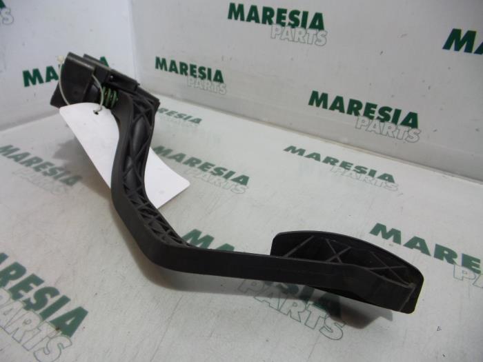 Begagnade Gaspedalsensor Fiat Doblo (223A/119) 1.9 D Pris € 50,00 Marginaltabell erbjuds av Maresia Parts