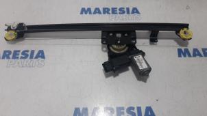 Used Window mechanism 2-door, front right Peugeot Boxer (U9) 2.0 BlueHDi 130 Price € 42,35 Inclusive VAT offered by Maresia Parts
