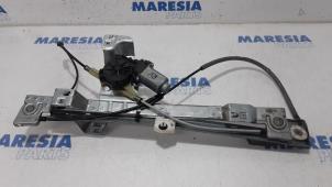 Used Window mechanism 4-door, front right Renault Kangoo Express (FW) 1.5 dCi 90 FAP Price € 75,00 Margin scheme offered by Maresia Parts