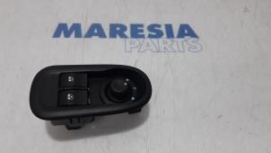 Used Electric window switch Renault Kangoo Express (FW) 1.5 dCi 90 FAP Price € 30,00 Margin scheme offered by Maresia Parts