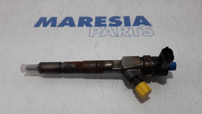 Usagé Injecteurs Alfa Romeo 159 Sportwagon (939BX) 2.4 JTDm 20V Prix € 90,00 Règlement à la marge proposé par Maresia Parts