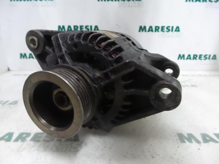 Begagnade Dynamo Fiat Marea Weekend (185BX/CX) 1.6 SX,ELX 16V Pris € 40,00 Marginaltabell erbjuds av Maresia Parts