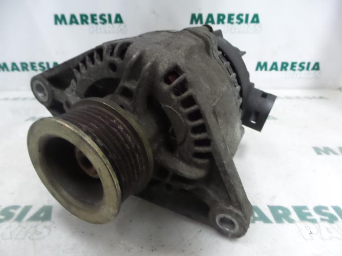 Begagnade Dynamo Fiat Marea (185AX) 1.8 ELX 16V Pris € 40,00 Marginaltabell erbjuds av Maresia Parts