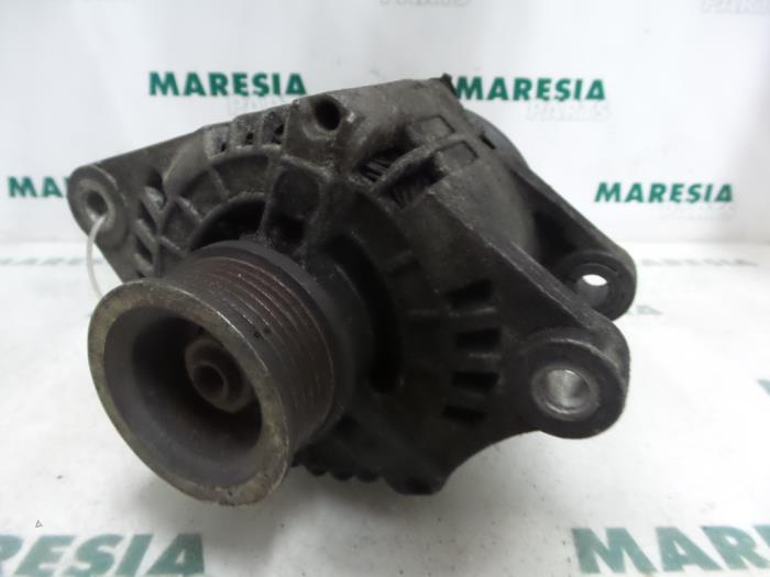 Gebrauchte Dynamo Fiat Marea (185AX) 2.4 Tds 125 HLX Preis € 40,00 Margenregelung angeboten von Maresia Parts