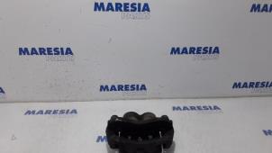 Used Front brake calliper, right Peugeot Boxer (U9) 2.0 BlueHDi 130 Price € 190,58 Inclusive VAT offered by Maresia Parts