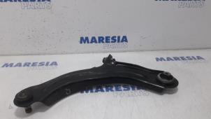 Used Front lower wishbone, right Renault Clio IV Estate/Grandtour (7R) 1.5 Energy dCi 90 FAP Price € 20,00 Margin scheme offered by Maresia Parts