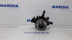 Used Knuckle, front right Renault Clio IV Estate/Grandtour (7R) 1.5 Energy dCi 90 FAP Price € 90,00 Margin scheme offered by Maresia Parts