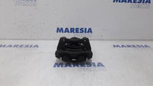 Used Front brake calliper, left Renault Clio IV Estate/Grandtour (7R) 1.5 Energy dCi 90 FAP Price € 25,00 Margin scheme offered by Maresia Parts
