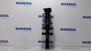 Used Front shock absorber rod, left Renault Clio IV Estate/Grandtour (7R) 1.5 Energy dCi 90 FAP Price € 34,00 Margin scheme offered by Maresia Parts