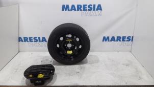 Used Jackkit + spare wheel Peugeot 207/207+ (WA/WC/WM) 1.6 16V VTi Price € 70,00 Margin scheme offered by Maresia Parts