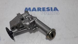 Used Oil pump Renault Megane III Grandtour (KZ) 1.5 dCi 110 Price € 50,00 Margin scheme offered by Maresia Parts