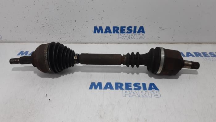 Gebrauchte Antriebswelle links vorne Renault Espace (JK) 3.0 dCi V6 24V Preis € 105,00 Margenregelung angeboten von Maresia Parts