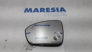 Gebrauchte Spiegelglas links Renault Megane IV Estate (RFBK) 1.2 Energy TCE 130 Preis € 50,00 Margenregelung angeboten von Maresia Parts