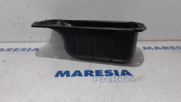 Usagé Couvercle carter Peugeot Partner (GC/GF/GG/GJ/GK) 1.6 BlueHDI 75 Prix € 36,29 Prix TTC proposé par Maresia Parts