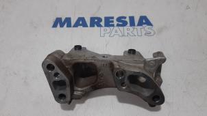 Used Engine mount Peugeot Partner (GC/GF/GG/GJ/GK) 1.6 BlueHDI 75 Price € 60,50 Inclusive VAT offered by Maresia Parts