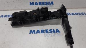 Used Rocker cover Peugeot Partner (GC/GF/GG/GJ/GK) 1.6 BlueHDI 75 Price € 42,35 Inclusive VAT offered by Maresia Parts
