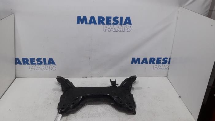 Usados Subchasis Peugeot 5008 I (0A/0E) 1.6 HDiF 16V Precio € 50,00 Norma de margen ofrecido por Maresia Parts