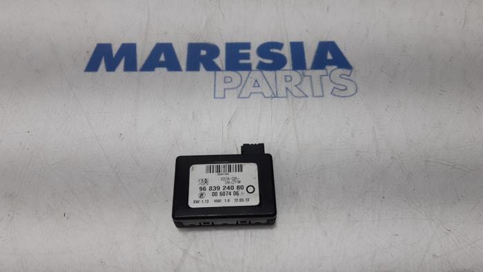 Begagnade Regnsensor Citroen DS3 (SA) 1.4 HDi Pris € 25,00 Marginaltabell erbjuds av Maresia Parts
