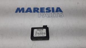 Używane Czujnik deszczu Citroen DS3 (SA) 1.4 HDi Cena € 25,00 Procedura marży oferowane przez Maresia Parts