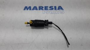Used Windscreen washer pump Fiat Ducato (250) 2.3 D 150 Multijet Price € 24,20 Inclusive VAT offered by Maresia Parts