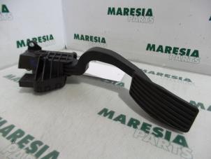 Gaspedalsensor från en Fiat Grande Punto (199) 1.3 JTD Multijet 16V 2008