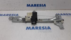 Used Rear door window mechanism 4-door, right Peugeot 5008 I (0A/0E) 1.6 HDiF 16V Price € 75,00 Margin scheme offered by Maresia Parts