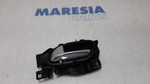 Used Door handle 4-door, front left Peugeot 5008 I (0A/0E) 1.6 HDiF 16V Price € 25,00 Margin scheme offered by Maresia Parts