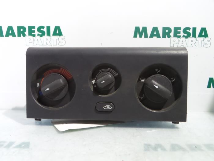 Heizung Bedienpaneel van een Lancia Delta (836) 1.6 i.e. 16V 1997