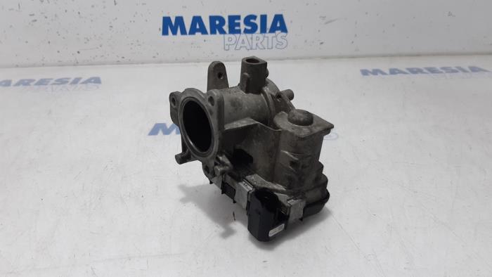 Usagé Boitier papillon Fiat Doblo Cargo (263) 1.3 D Multijet Prix € 42,35 Prix TTC proposé par Maresia Parts