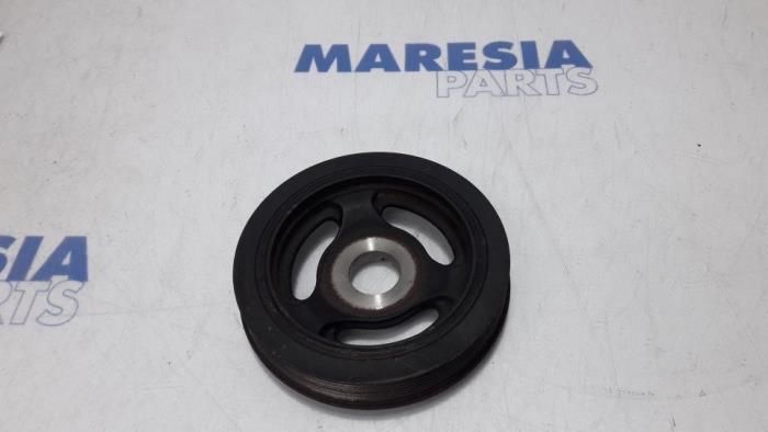 Crankshaft pulley from a Citroën Berlingo 1.6 Hdi 90 Phase 2 2014