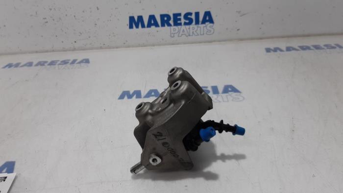 Used Engine mount Peugeot Partner (EA//EF/EN/EU) 1.5 BlueHDi 75 Price € 60,50 Inclusive VAT offered by Maresia Parts