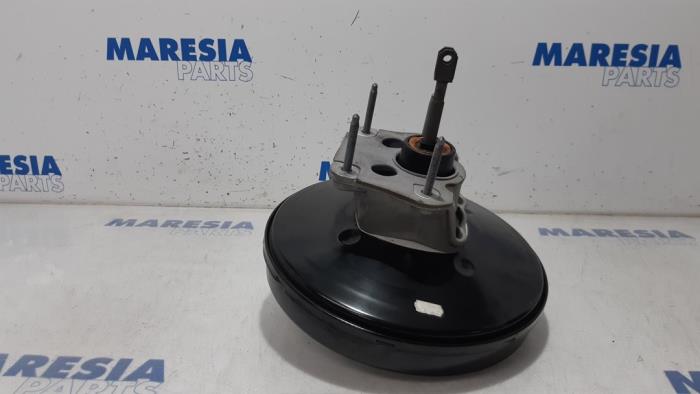 Usagé Servo frein Renault Scénic III (JZ) 1.2 16V TCe 130 Prix € 35,00 Règlement à la marge proposé par Maresia Parts