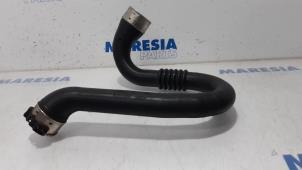 Used Intercooler tube Renault Scénic III (JZ) 1.2 16V TCe 130 Price € 30,00 Margin scheme offered by Maresia Parts