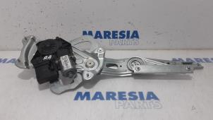Used Rear door window mechanism 4-door, right Renault Scénic III (JZ) 1.2 16V TCe 130 Price € 35,00 Margin scheme offered by Maresia Parts