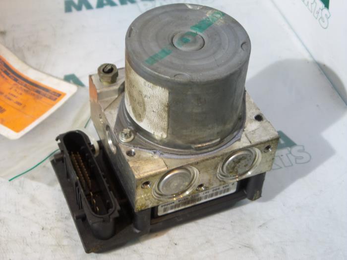 Gebrauchte ABS Pumpe Renault Scénic II (JM) 2.0 16V Preis € 49,95 Margenregelung angeboten von Maresia Parts